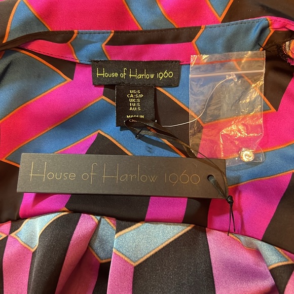 House of Harlow 1960 NWT Size Small Silky Geometric Print Wrap Maxi Dress (0369) - Picture 13 of 16